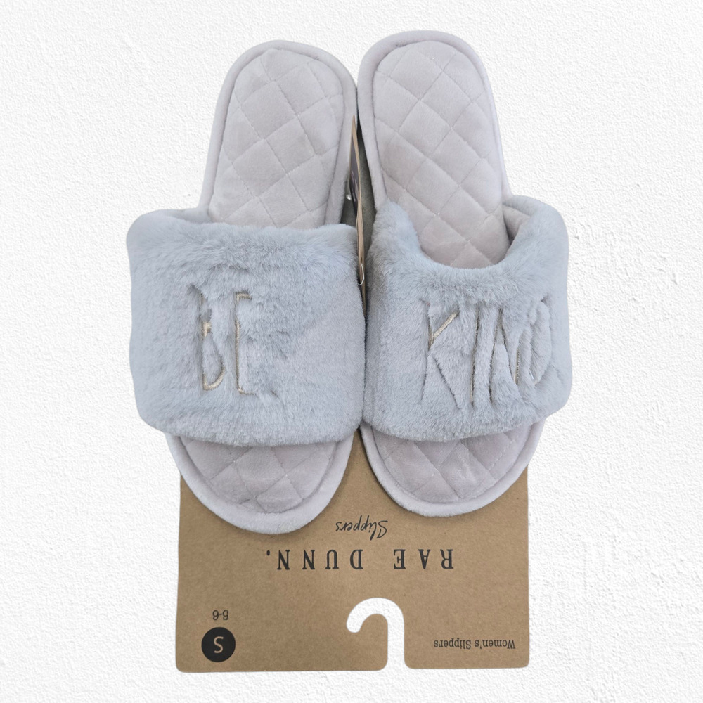 Rae Dunn Be Kind Slippers Gray Faux Fur Quilted Slide House Shoes Size Small 5-6 - Picture 8 of 11
